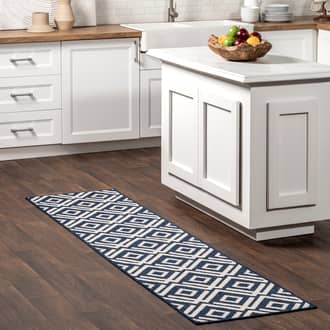 Navy Tucana Winged Birdseye Lattice Indoor/Outdoor rug