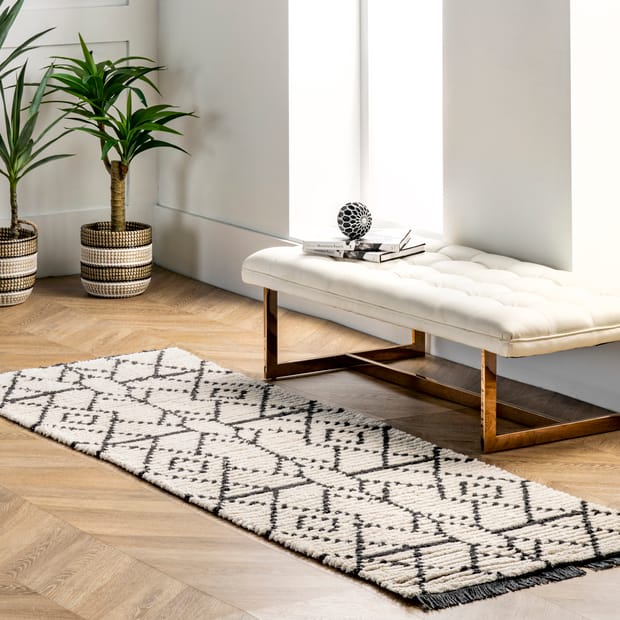 Airydale Modern Tracery Tasseled Beige Rug
