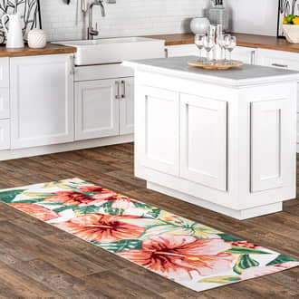 2' 6" x 6' Lush Hibiscus Indoor/Outdoor Rug secondary image