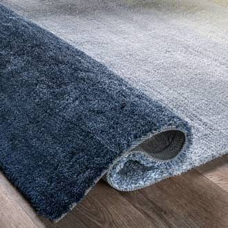 Navy Snowpeak Ombre Shag rug
