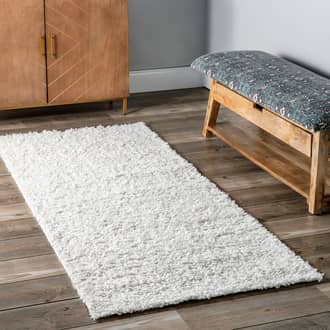 2' 8" x 6' Solid Shag Rug secondary image