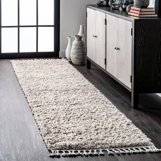 2' 6" x 8' Shaded Shag With Tassels Rug secondary image