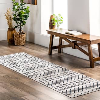 Beige Moon Tears Alaina Washable Fence rug