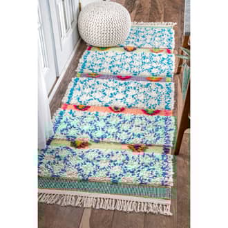 2' 6" x 8' Raised Diamond Trellis Shag Rug secondary image