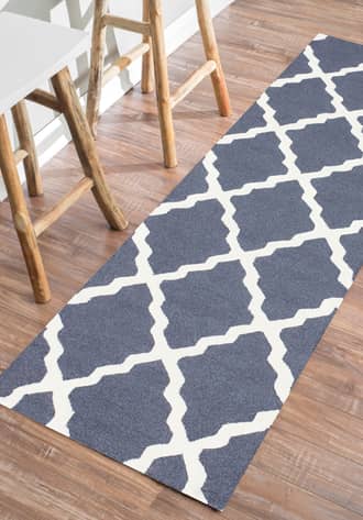2' 6" x 10' Moroccan Trellis Rug secondary image