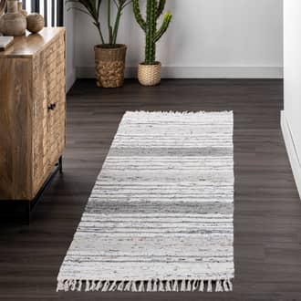 2' x 6' Flatwoven Mottled Stripes with Tassels Rug secondary image