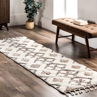 2' 8" x 8' Lucia Textured Aztec Trellis Rug secondary image