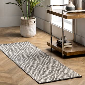 Gray Pearla Diamond Tiles rug