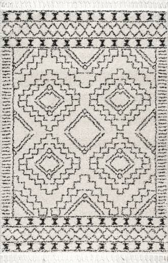 Off White 2' 6" x 10' Moroccan Tasseled Rug swatch