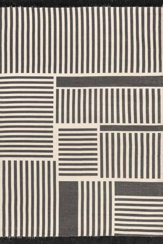 9' x 12' Flatiron Tasseled Wool Rug primary image
