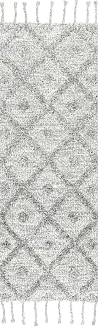2' x 6' Diamond Textured Trellis Tassel Rug primary image