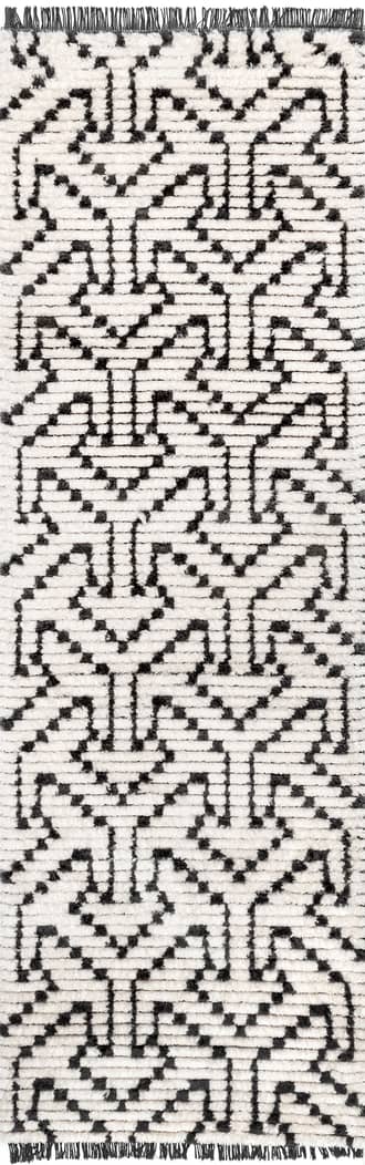 2' 8" x 8' Modern Tessellation Tasseled Rug primary image