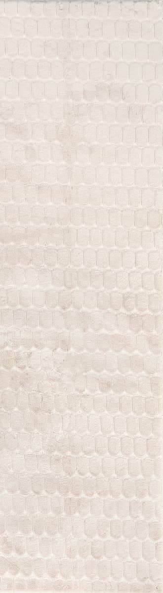 2' 6" x 8' Milazia Honeycomb Plush Cloud Washable Rug primary image