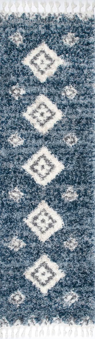 2' 6" x 8' Diamond Totem Shag With Tassels Rug primary image