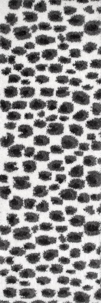 2' 8" x 8' Leopard Spotted Shag Rug primary image